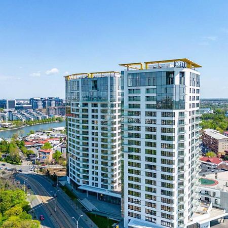 One Verdi Park Exclusive Apartments - Panoramic View & Private Parking ブカレスト エクステリア 写真