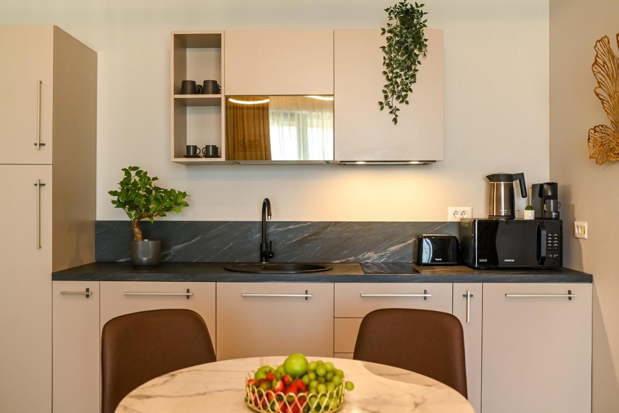 One Verdi Park Exclusive Apartments - Panoramic View & Private Parking ブカレスト 部屋 写真