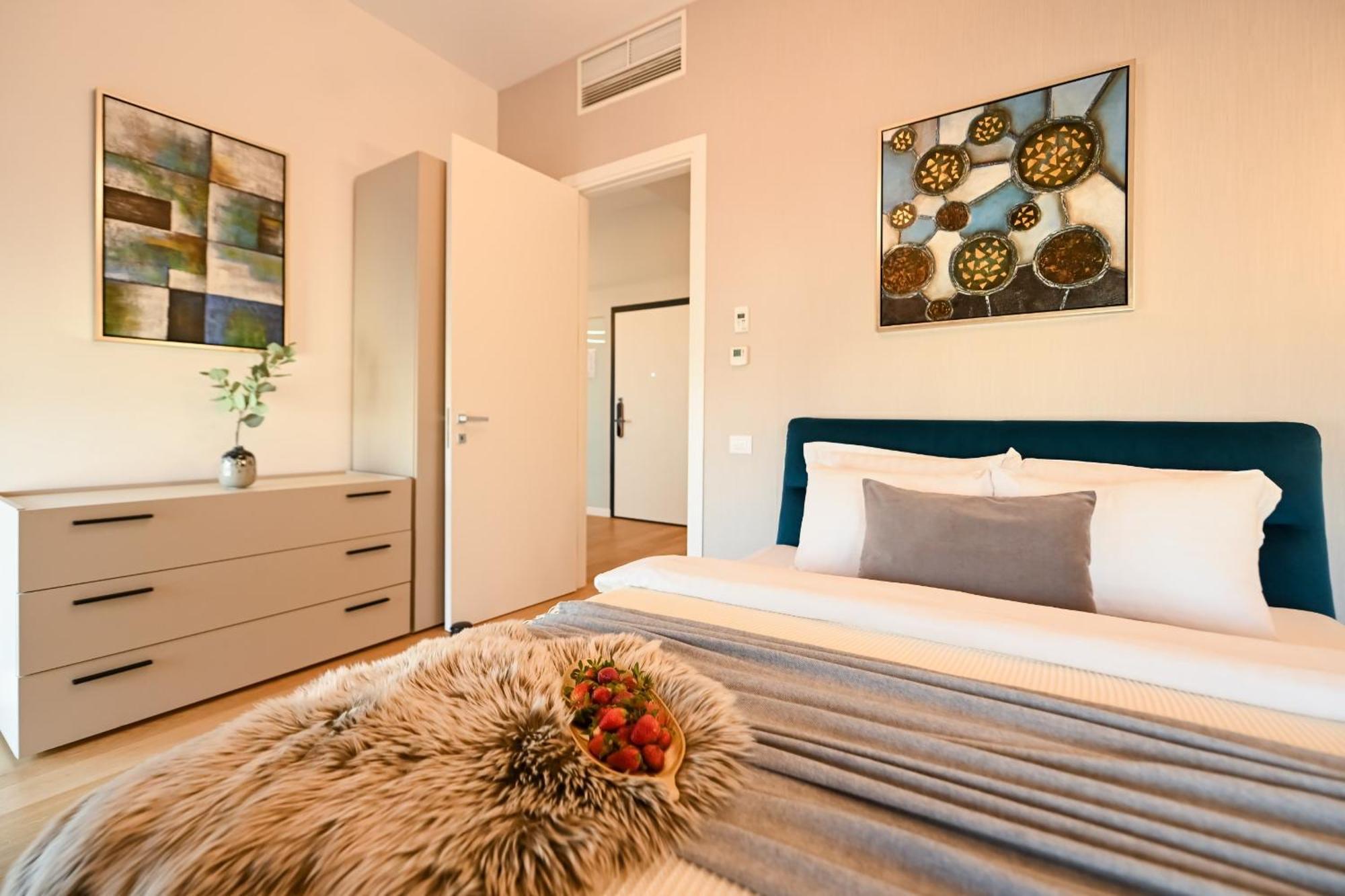 One Verdi Park Exclusive Apartments - Panoramic View & Private Parking ブカレスト 部屋 写真