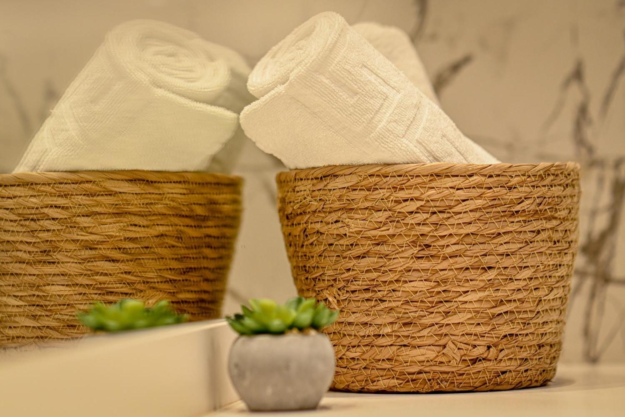 One Verdi Park Exclusive Apartments - Panoramic View & Private Parking ブカレスト 部屋 写真